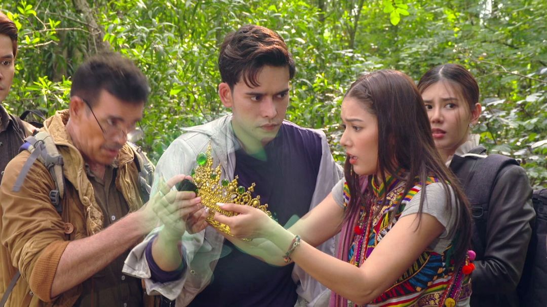‘พอล เดอบ๊อด’ เม้าท์เบื้องหลัง ‘มรกตสีรุ้ง’ สุดเฮฮา  ชม 3 รุ่นพี่ ‘บูม-อ้น-เติร์ก’