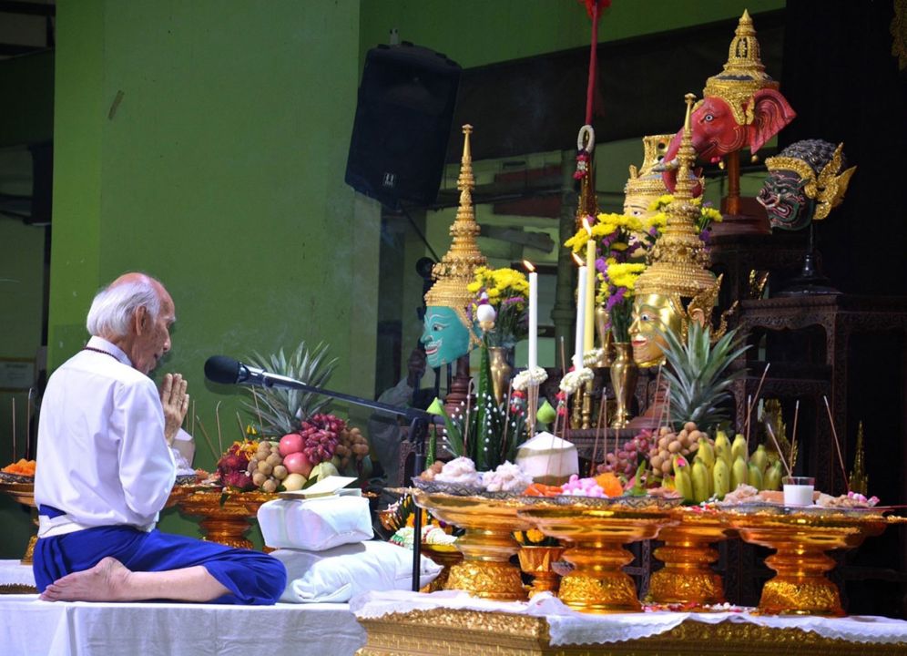 พิธีคำนับครู โขนมูลนิธิส่งเสริมศิลปาชีพฯ ตอน‘พระจักราวตาร’
