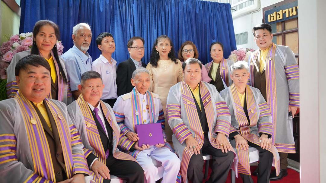 ‘มทร.พระนคร’มอบปริญญาดุษฎีบัณฑิตกิตติมศักดิ์แด่‘พล.ร.ต.ดร.กรีฑา พรรธนะแพทย์’