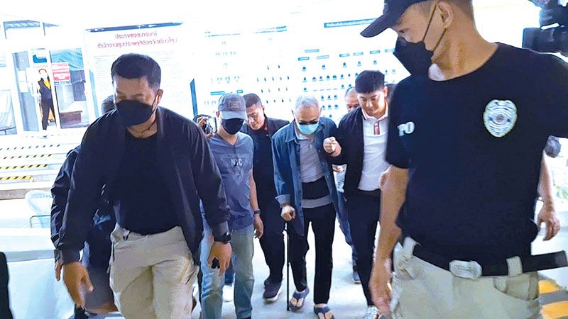 ‘บุญทรง’รายงานตัว  คุมประพฤติ/พักโทษคดีจำนำข้าว  ปรากฏตัวเป็นครั้งแรก