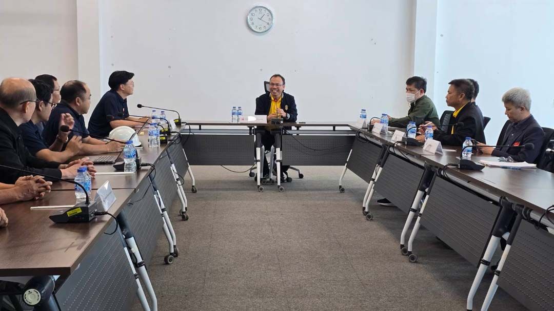 ‘สอน.’สนองนโยบาย‘เอกนัฏ’ ลงพื้นที่อุดรฯกระตุ้นตัดอ้อยสด 100% ลดฝุ่น PM 2.5