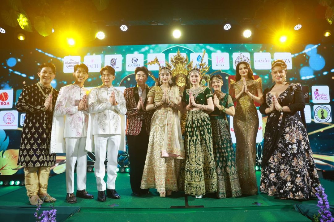 'รัชชาไลฟ์'จัดพิธีบวงสรวงองค์พระพิฆเนศ 'ราเชล-อิงฟ้า-กระแต'นำทัพคนดังร่วมงาน'รัชชามหาคเนศวร 2024'