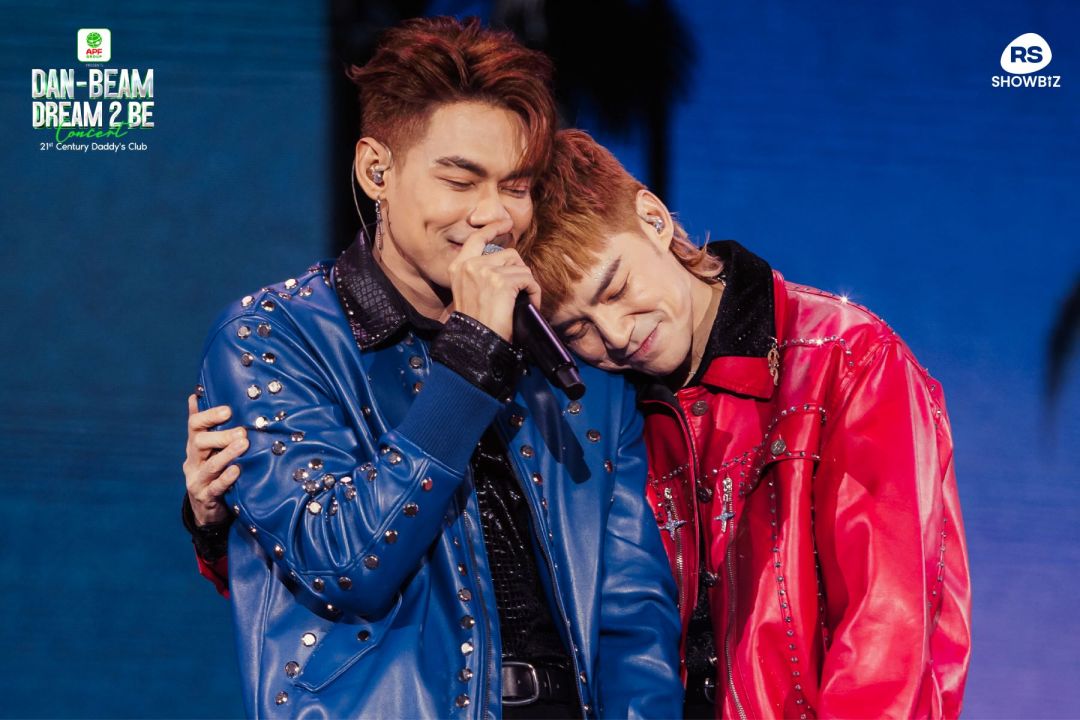 ฟูลฟีล!เต็มอิ่ม เต็มตาเกือบหัวใจวาย! กับโชว์เซอร์ไพรส์แบบสับ! ฉบับ พ่อพ่อ ไอดอลสุดแซ่บ!