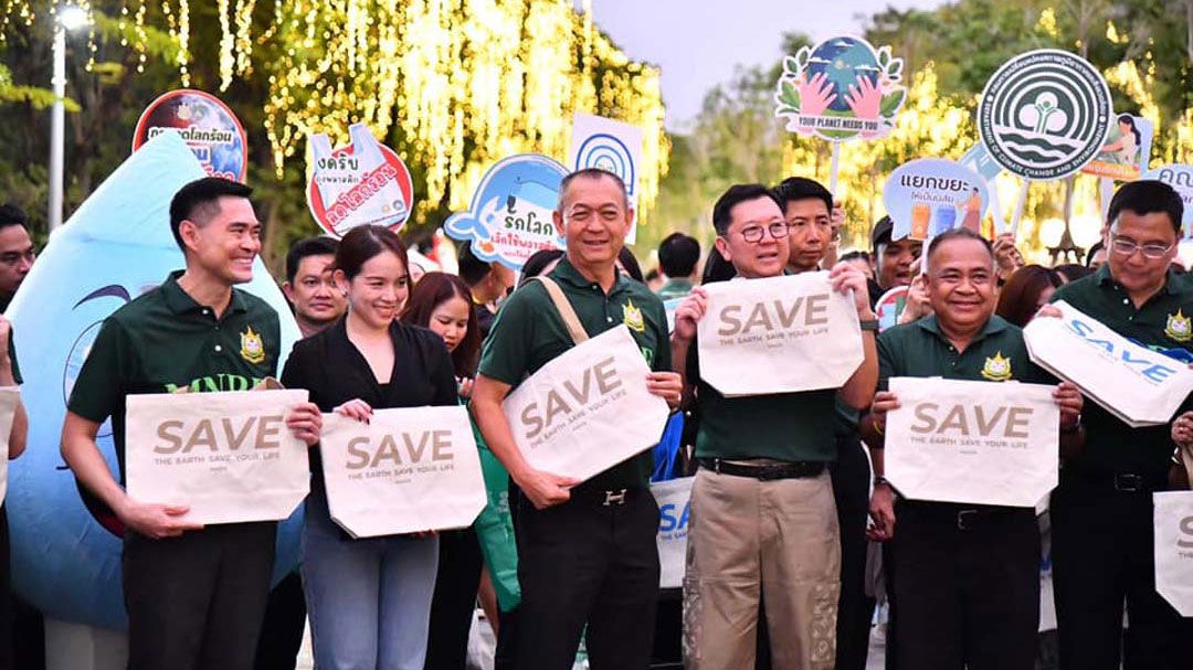 'เฉลิมชัย'นำทีม'ทส.' ชวนประชาชนพก'ถุงผ้า'ลดใช้ถุงพลาสติก ในงานกาชาดปี 67