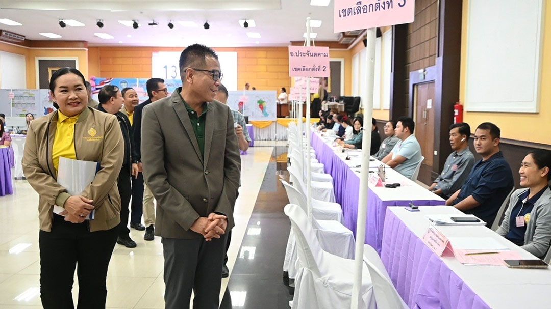 'กกต.'ลงตรวจหน่วยรับสมัครเลือกตั้งนายก อบจ.ปราจีนฯ ลุยสอบเงิน 20 ล้านคดี'สจ.โต้ง'แล้ว