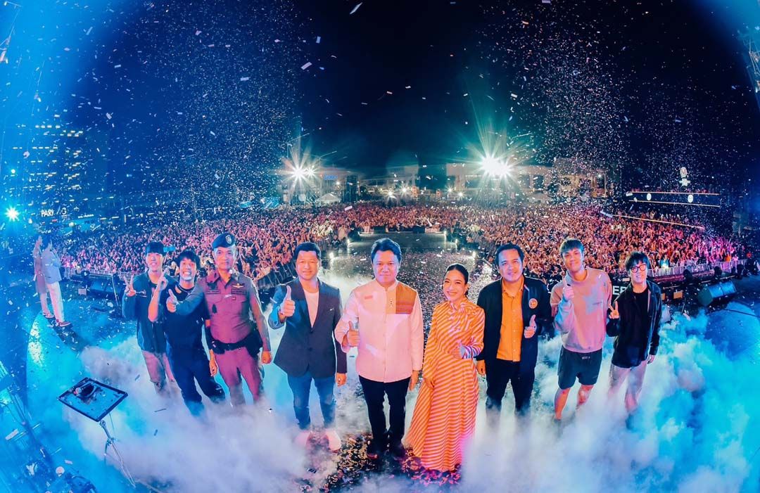 ฉลองคืนข้ามปี พร้อมความบันเทิงแบบเต็มอิ่ม ต้อนรับศักราชใหม่