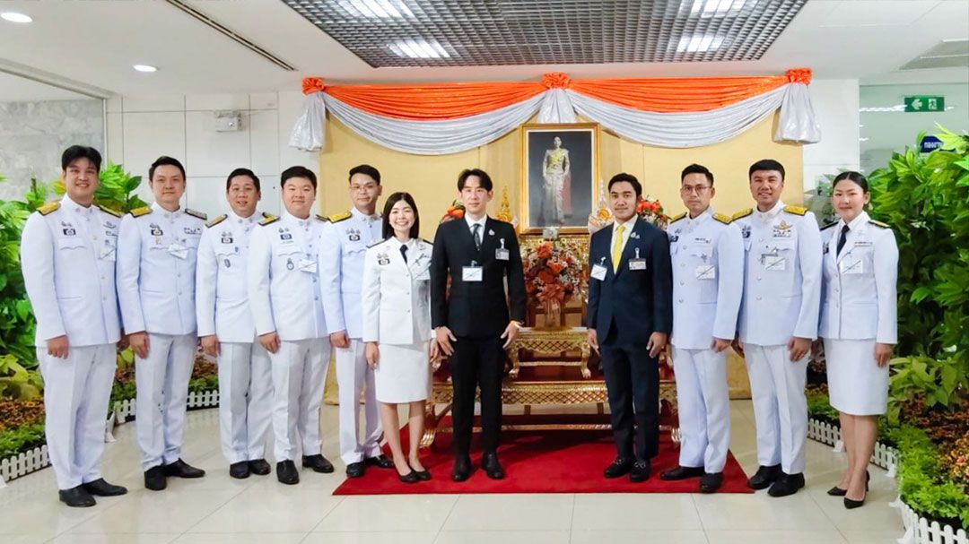 ‘ภูมิใจไทย’ถวายแจกันดอกไม้ถวายพระพร วันคล้ายวันประสูติ สมเด็จพระเจ้าลูกเธอ เจ้าฟ้าสิริวัณณวรี