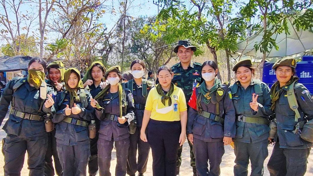 นศท.หญิงปี 3 สวนสุนันทา ฝึกเข้มสุดหิน