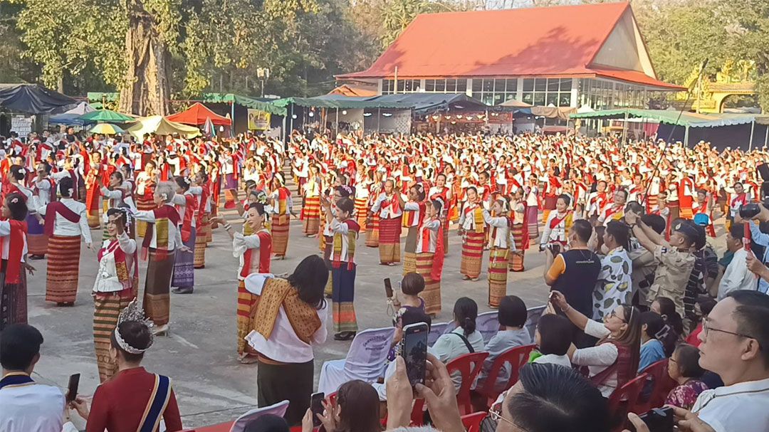 เปิดยิ่งใหญ่! งาน 'นมัสการพระแท่นศิลาอาสน์' อำเภอลับแล