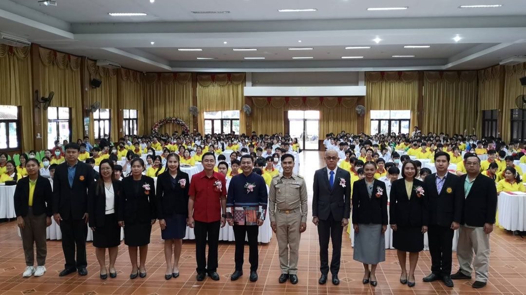 บริษัท ไร่ขนุน กรุ๊ป จํากัด ร่วมกับ โรงเรียนสันกําแพง  จัดโครงการ English We Like