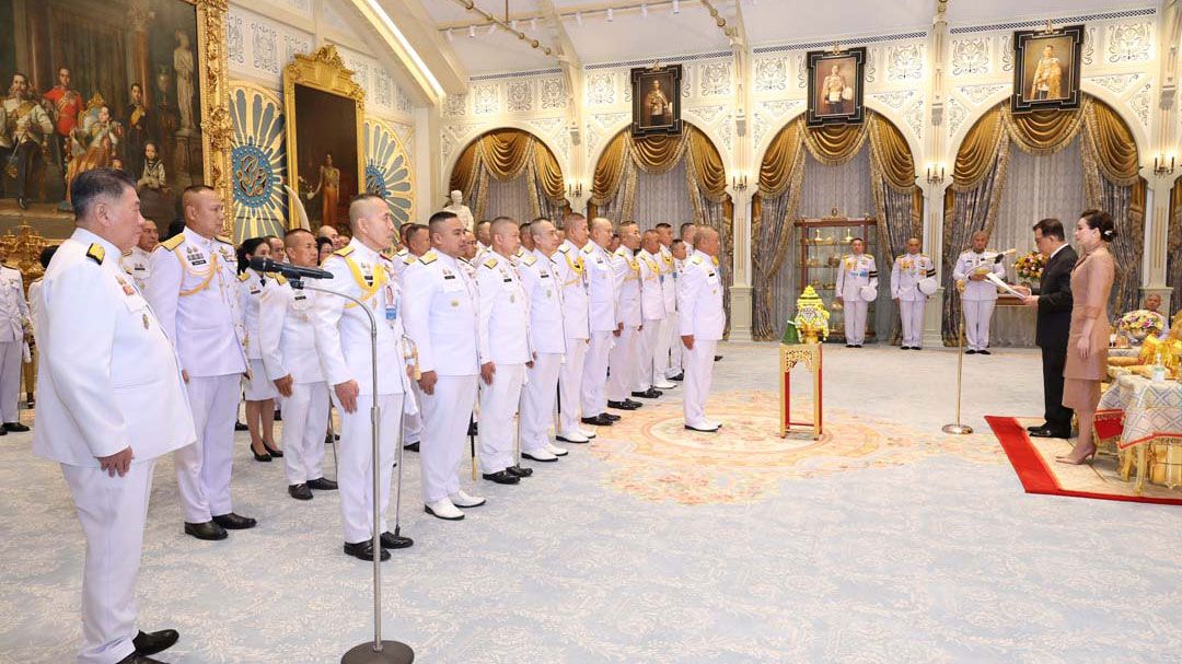 'ในหลวง-พระราชินี'พระราชทานพระบรมราชวโรกาสให้'ตุลาการศาลทหาร'เฝ้าฯถวายสัตย์ปฏิญาณก่อนเข้ารับหน้าที่