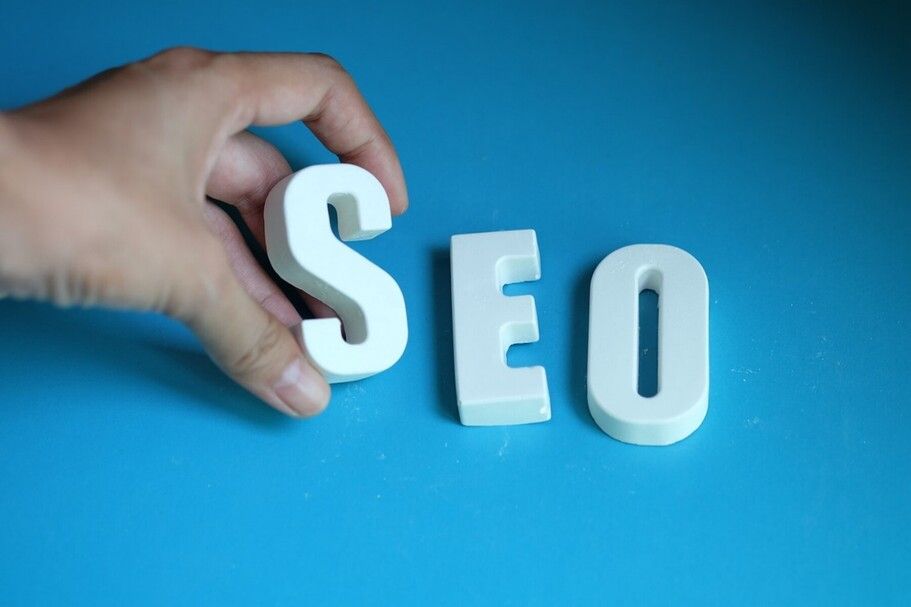 รวมสิ่งต้องรู้ก่อนเลือกรับจ้างทำ SEO เพื่อให้ธุรกิจติดอันดับ