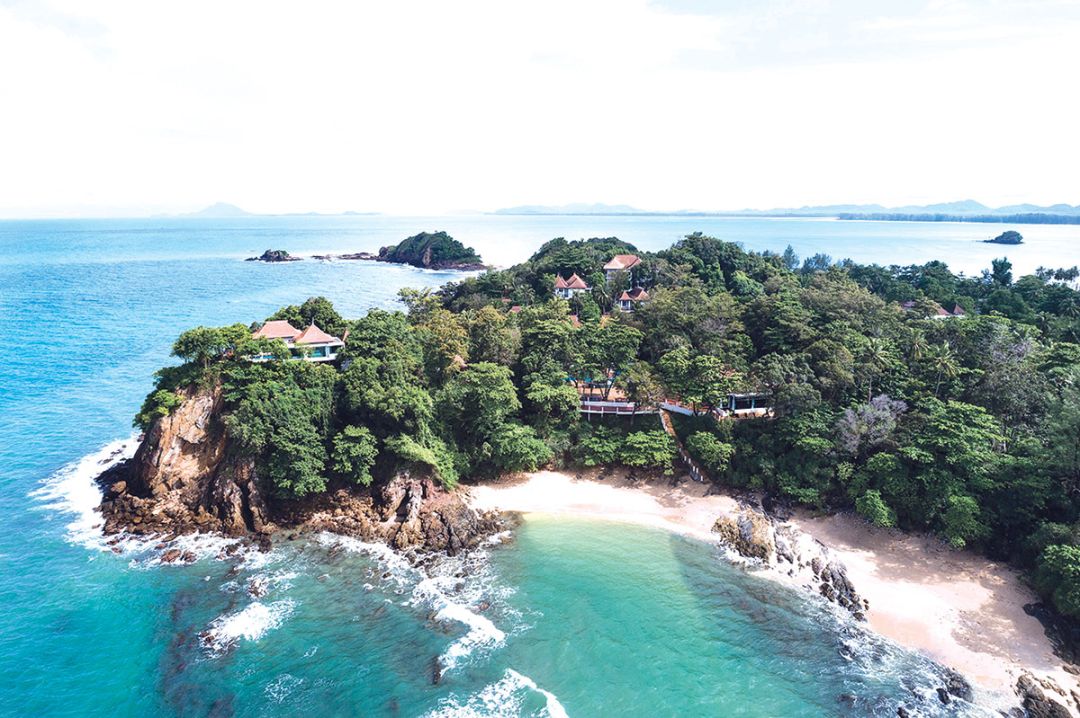 อวานี พลัส เกาะลันตา กระบี่ รีสอร์ท เปิดตัวนกเงือกคู่รัก พร้อมกิจกรรมเชิงอนุรักษ์รูปแบบใหม่