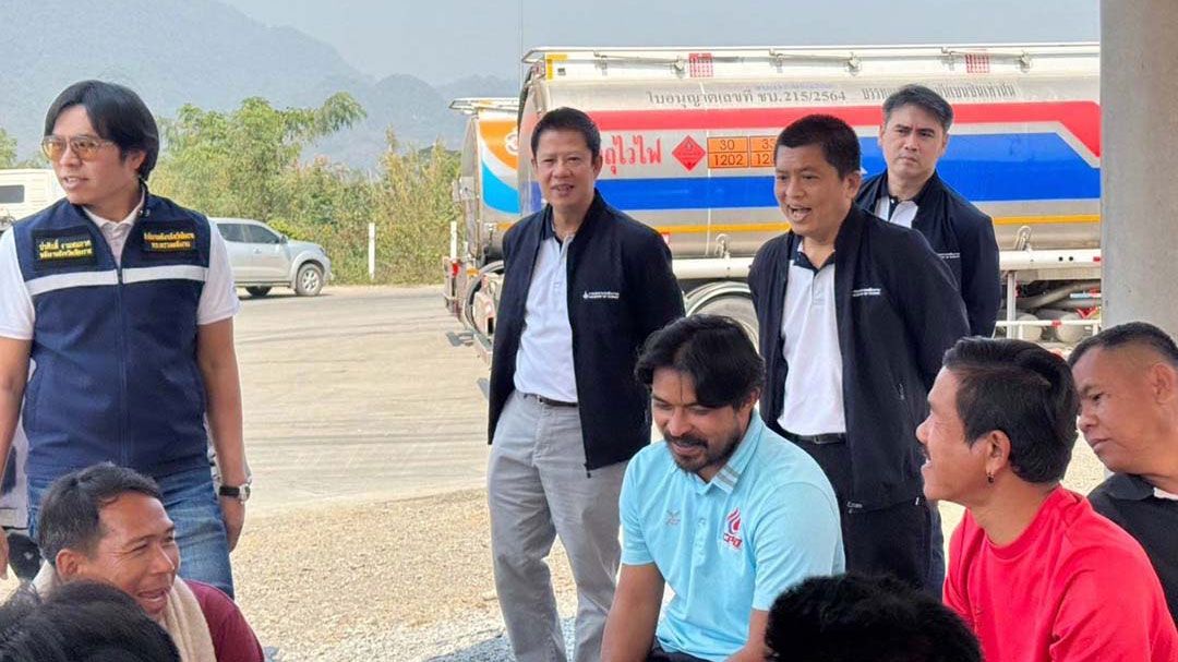 'อธิบดีกรมธุรกิจพลังงาน'ตรวจเยี่ยมด่านศุลกากรแม่สาย พร้อมพบผู้ประกอบกิจการน้ำมันเชื้อเพลิง จ.เชียงราย