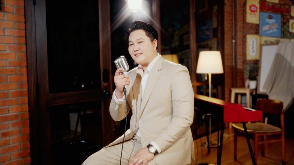 ‘บาส BB Memory’ ถ่ายความรู้สึกในเพลงรัก  กับเพลง ‘ตั้งแต่มีเธอคนอื่นก็ดูธรรมดา’