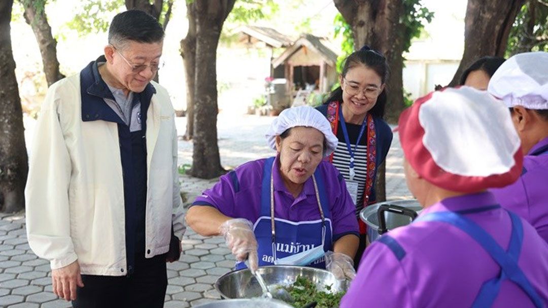 ‘กปท.เวียงท่ากาน’คุมโรค NCDs ดึงแม่ครัวงานบุญลด‘หวาน-มัน-เค็ม’