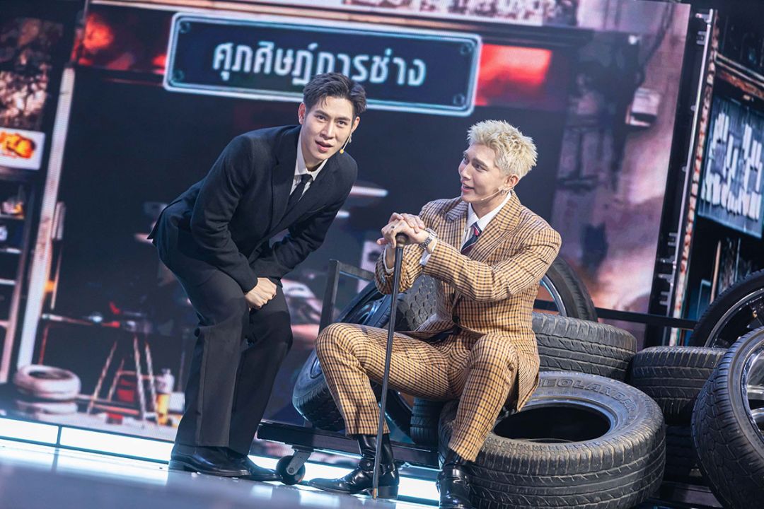รวมภาพวันเกิด ‘มิว-ศุภศิษฏ์’ มอบความสุขให้แฟนๆ เต็มอิ่มกับซิทคอมสุดฮา