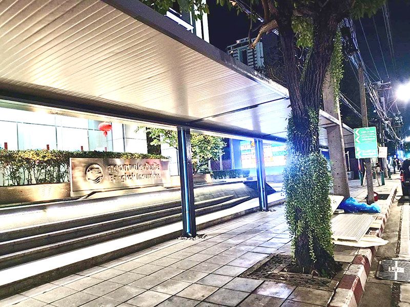ปรับ‘Covered walkway สาทรใต้’หลบเสาไฟ  พร้อมทำคืนหลังกฟน.วางท่อร้อยสายเสร็จ