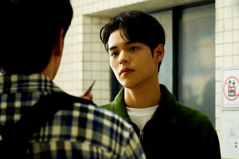 ‘ปูน’ หมั่นชมตัวเองหน้ากระจก  สวมบท ‘เต้’ หนุ่มสุดเพอร์เฟกท์