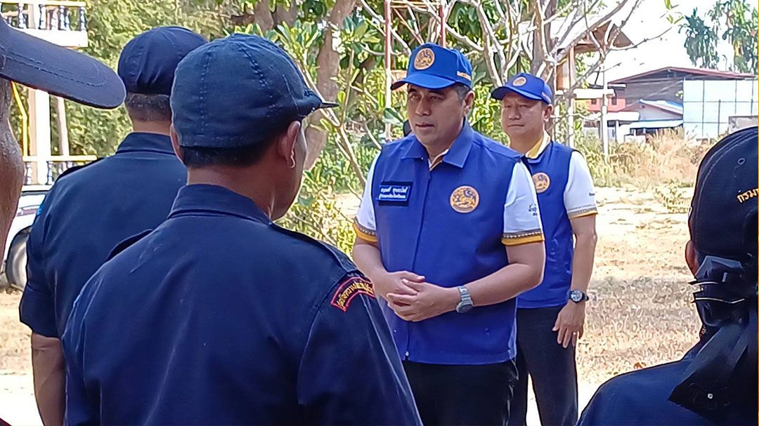 'ผู้ว่าฯศรีสะเกษ'รุดตรวจเยี่ยมให้กำลังใจชุดรักษาความปลอดภัยหมู่บ้านพื้นที่ชายแดน