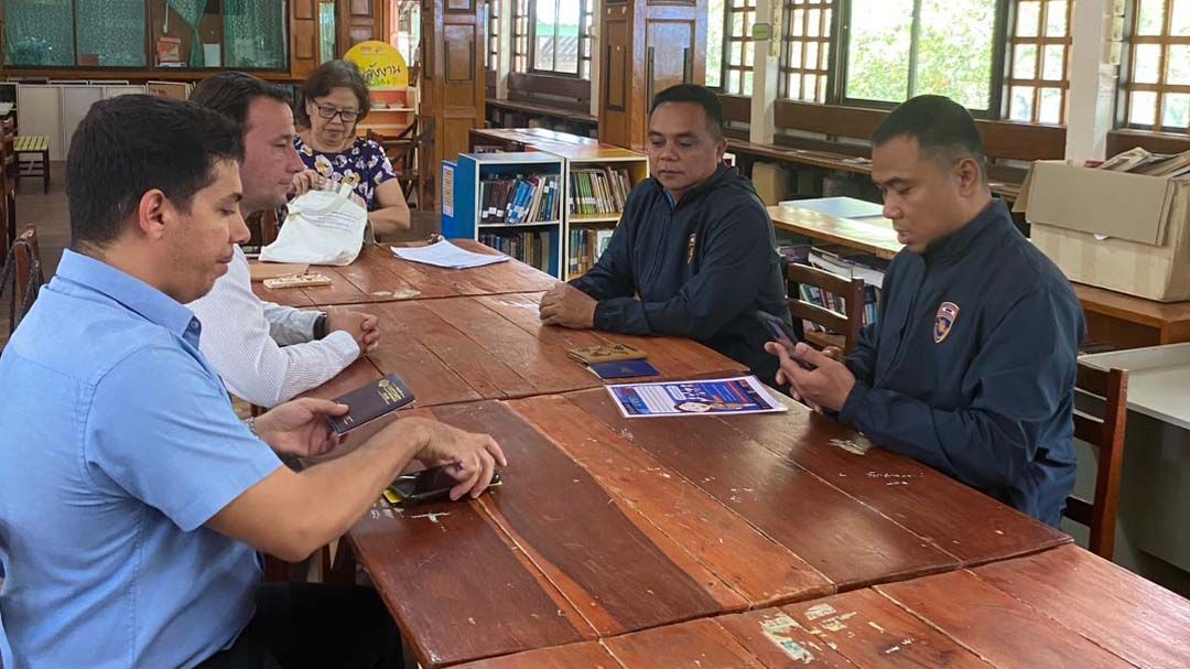 ‘ชุดสืบ ตม.อุบลราชธานี’ตรวจเยี่ยมการอยู่ในราชอาณาจักรสัญชาติเป้าหมาย