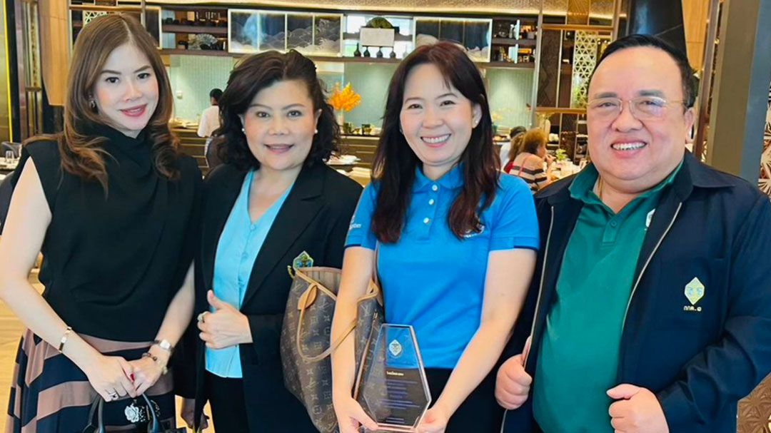 แสดงความยินดี 'เทียนลดา ประยงค์' เนื่องในโอกาสได้รับมอบโล่รางวัลเกียรติยศการประชาสัมพันธ์การเลือกตั้ง