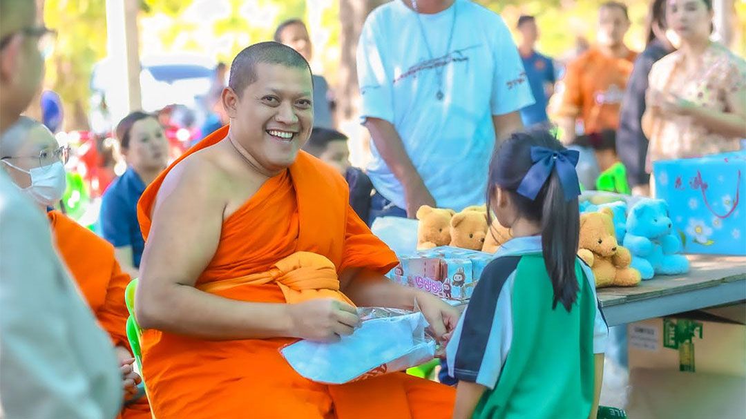 โปรดเกล้าฯ'พระครูต้น'พระนักสังคมสงเคราะห์ชื่อดัง เป็นพระราชาคณะที่'พระวชิรธรรมโฆษิต'