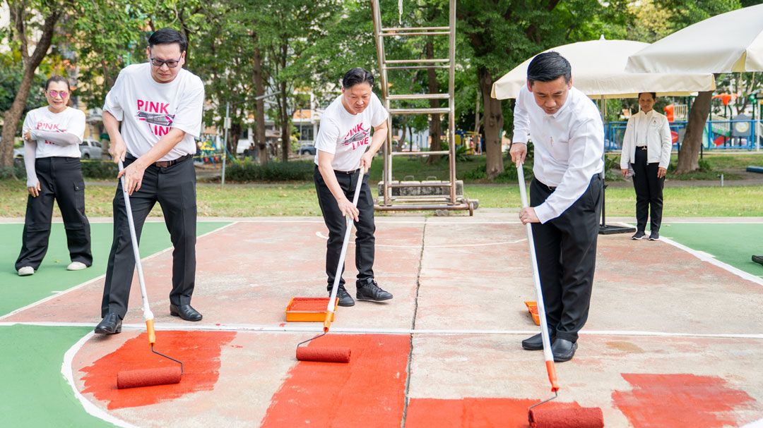 'MRT Pink Line ส่งความสุข…ให้ชุมชน' นำคณะผู้บริหาร – เจ้าหน้าที่ มอบสิ่งของเครื่องใช้ และร่วมกันพัฒนาพื้นที่ให้กับ 3 ชุมชน