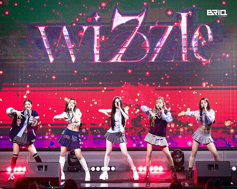 ครบขวบปี ห้าแม่มดสาว‘Wizzle’เสิร์ฟฟิน  ในงาน‘Wizzle 1st Anniversary Fan Meeting’