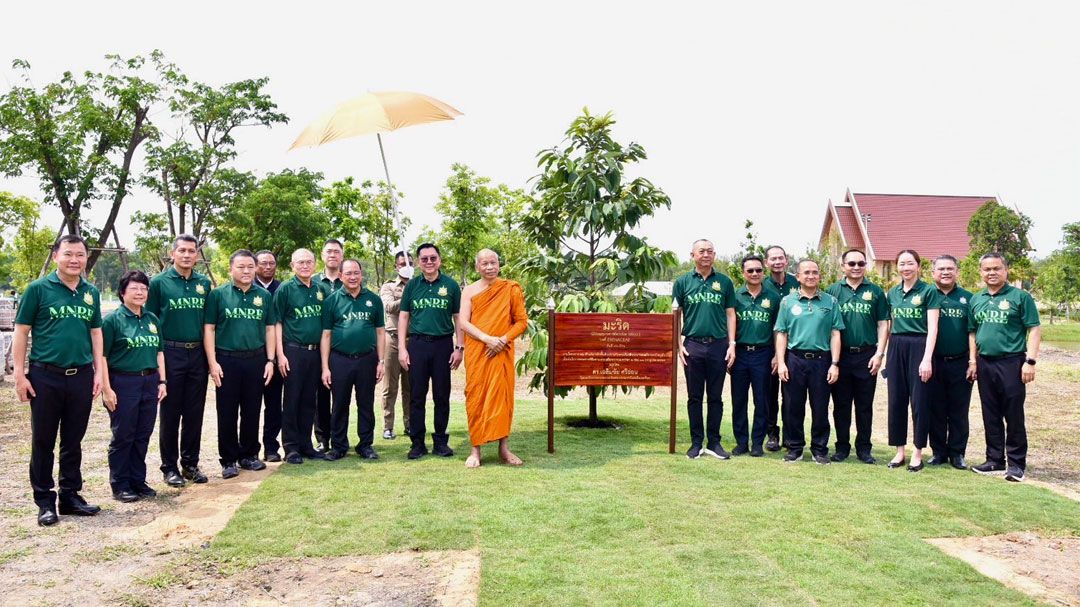 'เฉลิมชัย-ทส.' เปิดงานวันต้นไม้ประจำปีของชาติ 2568 ภายใต้แนวคิด 'ธรรมะและธรรมชาติ'