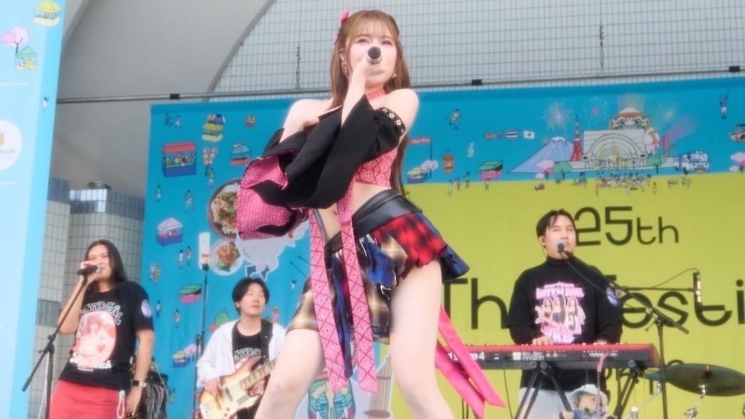 ‘เบนซ์ ข้าวขวัญ’ ร่วมงาน โตเกียว ประเทศญี่ปุ่น พร้อมเสิร์ฟโชว์จัดเต็ม