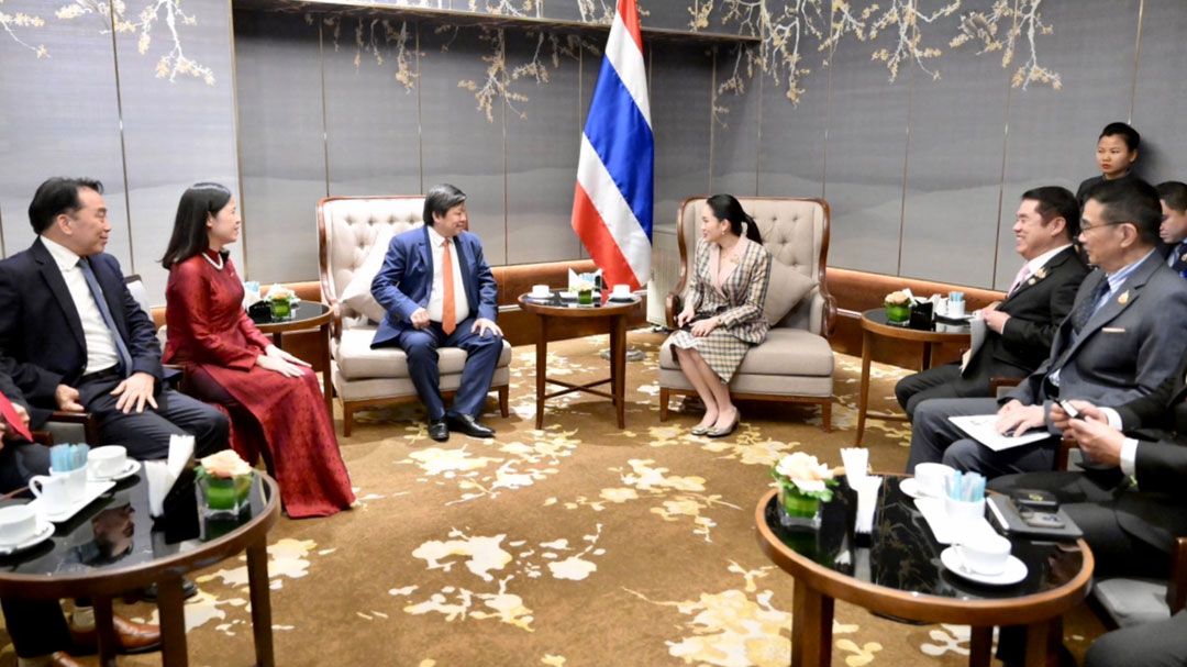 \'นายกฯ\'เปิดห้องจับเข่าคุยกับนักธุรกิจไทยในเวียดนาม ชูเอกชนเป็นพันธมิตรหลักของภาครัฐ