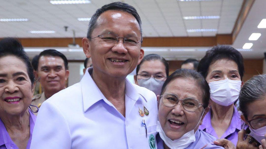 ‘สมศักดิ์’เซ็นตั้ง 10 ขุนพล ผ่ามติแพทยสภา เสนอความเห็นเชือด 3 หมอ