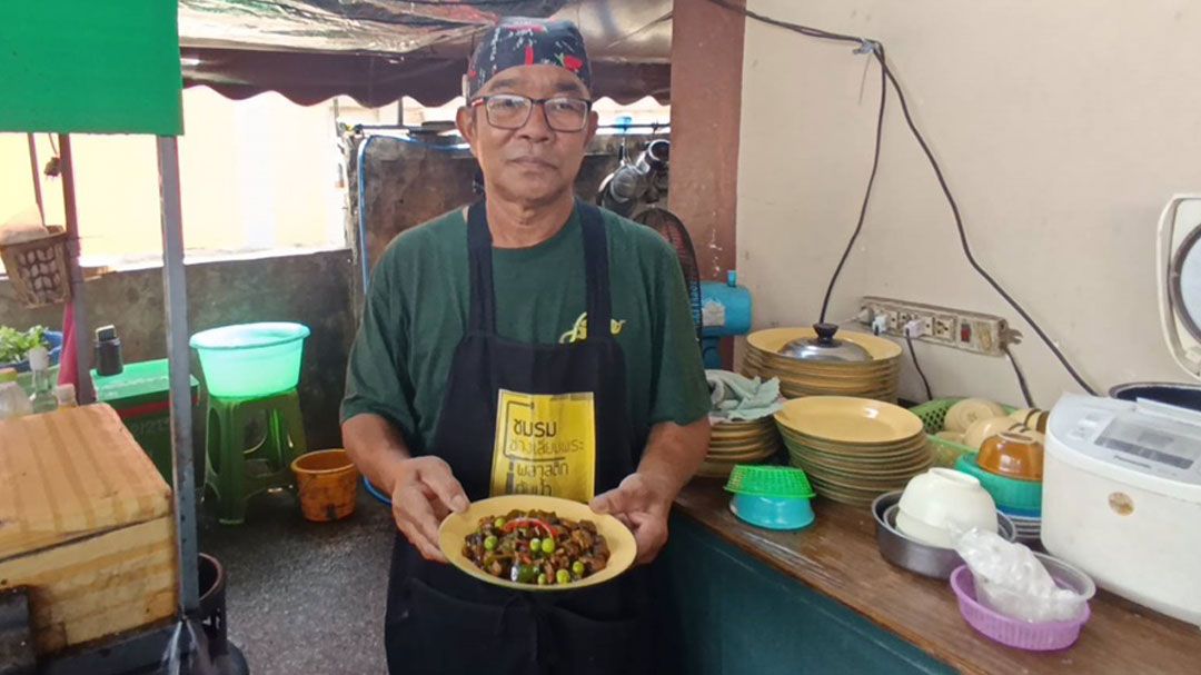 อดีตผู้จัดการโรงแรมผันตัวเปิดร้านอาหารป่า เผยศึกษาสูตรจากยูทูปสร้างรายได้