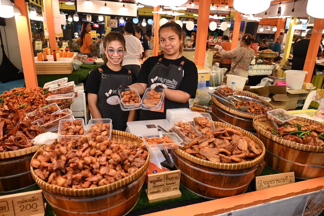 ลิ้นติดโปรแฟร์ ยกขบวนของกินอร่อย จัดโปรปัง! เสิร์ฟอิ่มหนำสำราญ