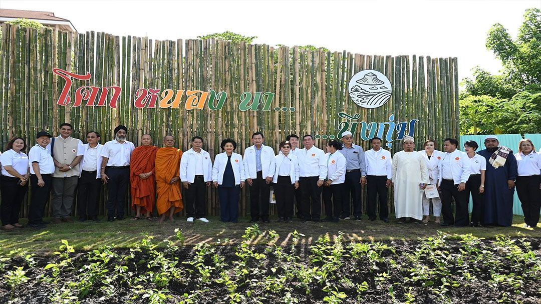 บึงกุ่มจัดงานศาสนิกสัมพันธ์ ปลูกต้นไม้ ปลูกธรรม ปลูกอนาคต