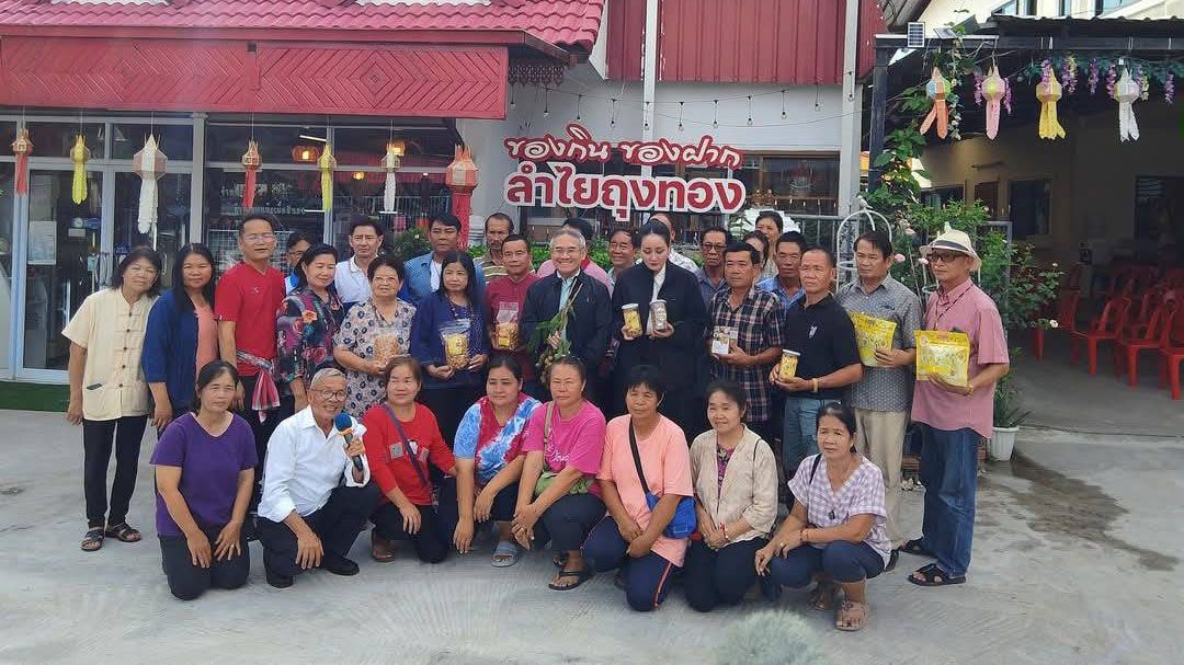 'สุรเดช' นำทีม พปชร.ลงพื้นที่เชียงใหม่ รับฟังปัญหาราคาน้ำนมดิบตกต่ำ