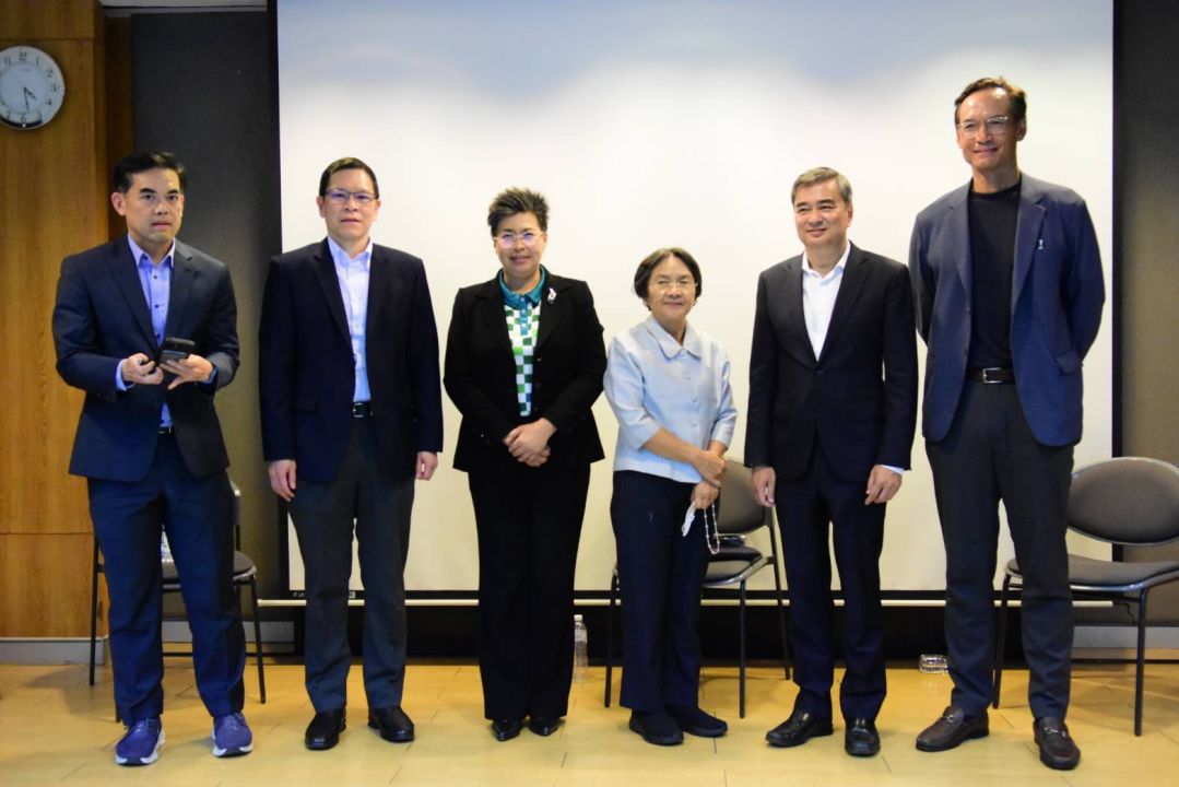 แฉพรรคการเมืองรวมหัวกินรวบ ‘อภิสิทธิ์’จัดหนัก มองแค่ประโยชน์การเลือกตั้ง