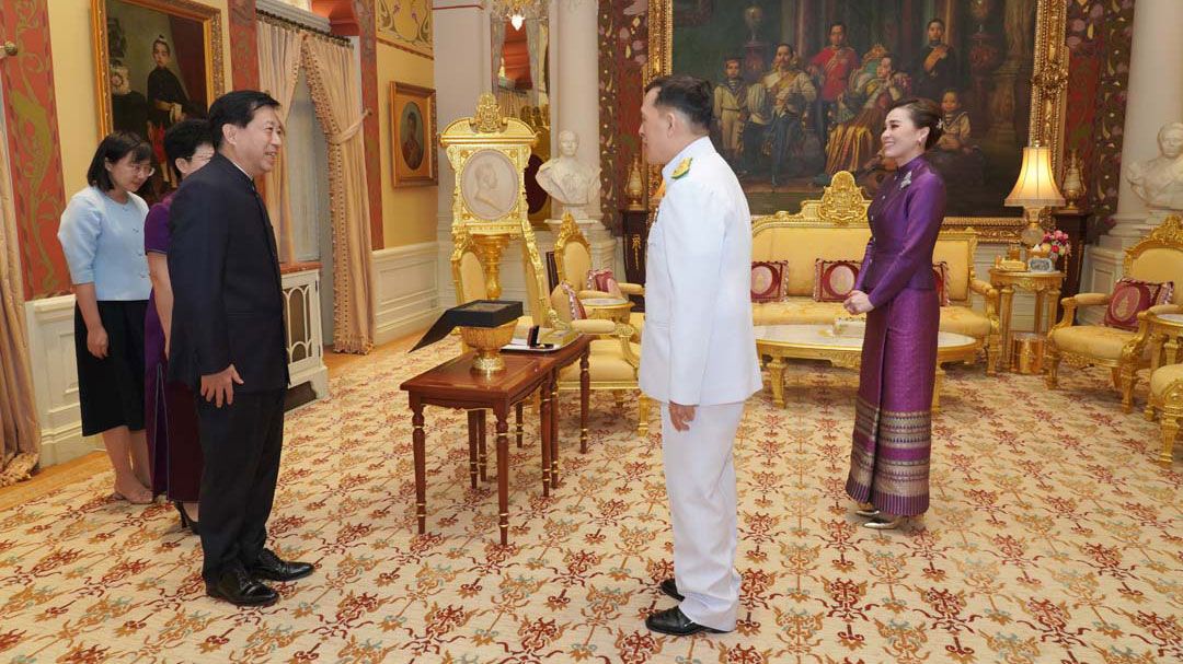 'ในหลวง-พระราชินี'พระราชทานพระบรมราชวโรกาสให้ เอกอัครราชทูตต่างประเทศประจำประเทศไทย เฝ้าฯทูลลา ในโอกาสที่จะพ้นจากหน้าที่