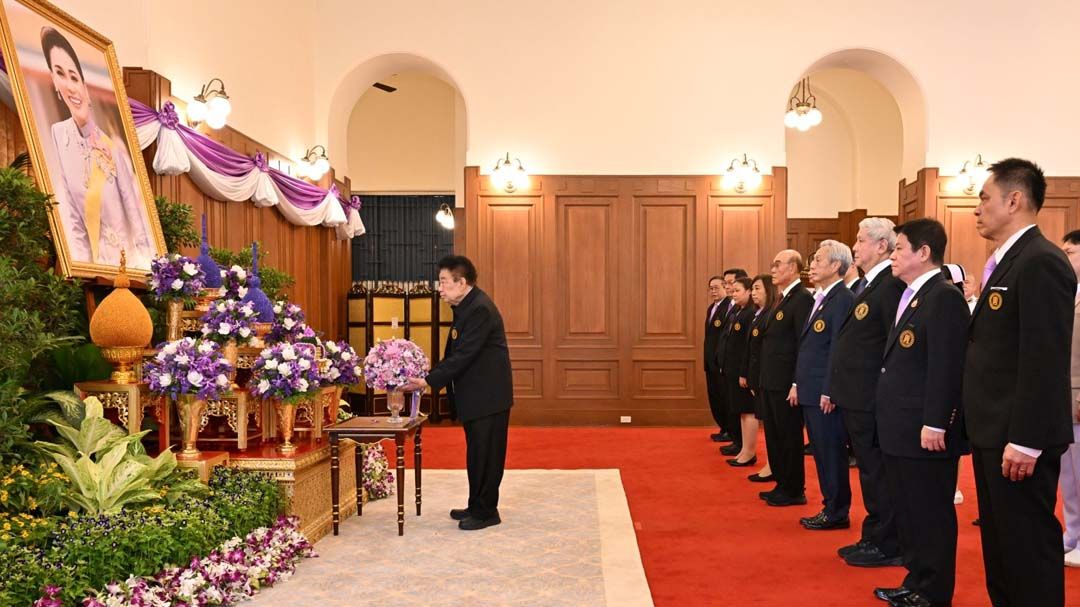 ‘มูลนิธิป่อเต็กตึ๊ง’ลงนามถวายพระพรชัยมงคลสมเด็จพระนางเจ้า ฯ พระบรมราชินี