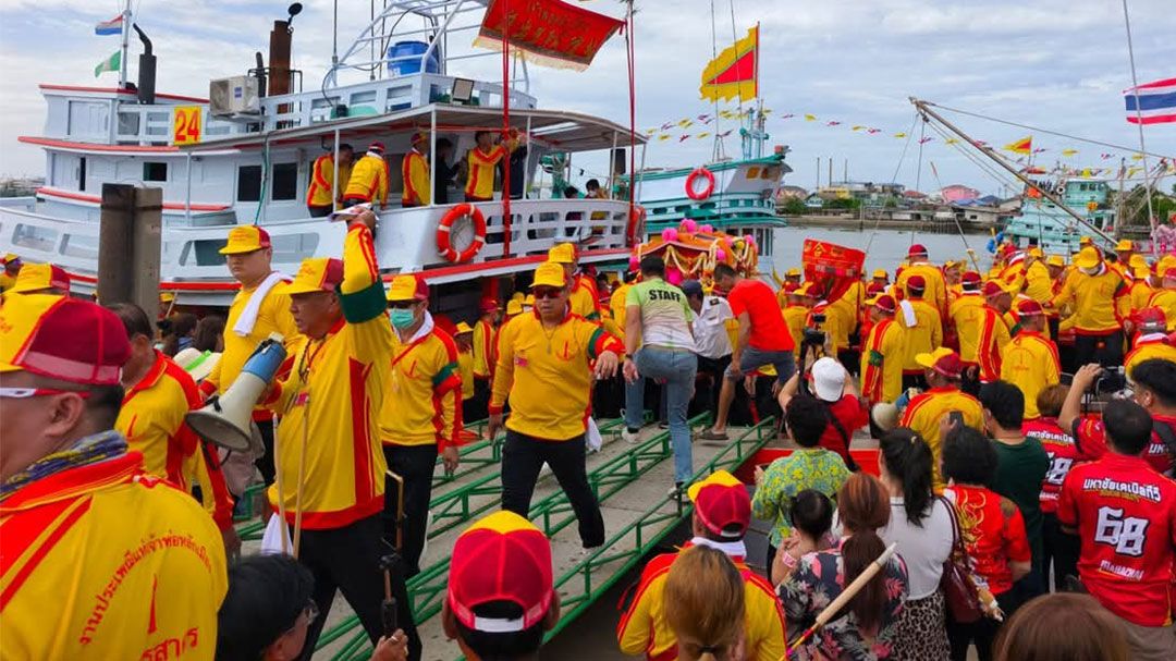 เริ่มแล้วสุดยิ่งใหญ่ท่ามกลางประชาชน แห่เจ้าพ่อหลักเมืองจังหวัดสมุทรสาคร