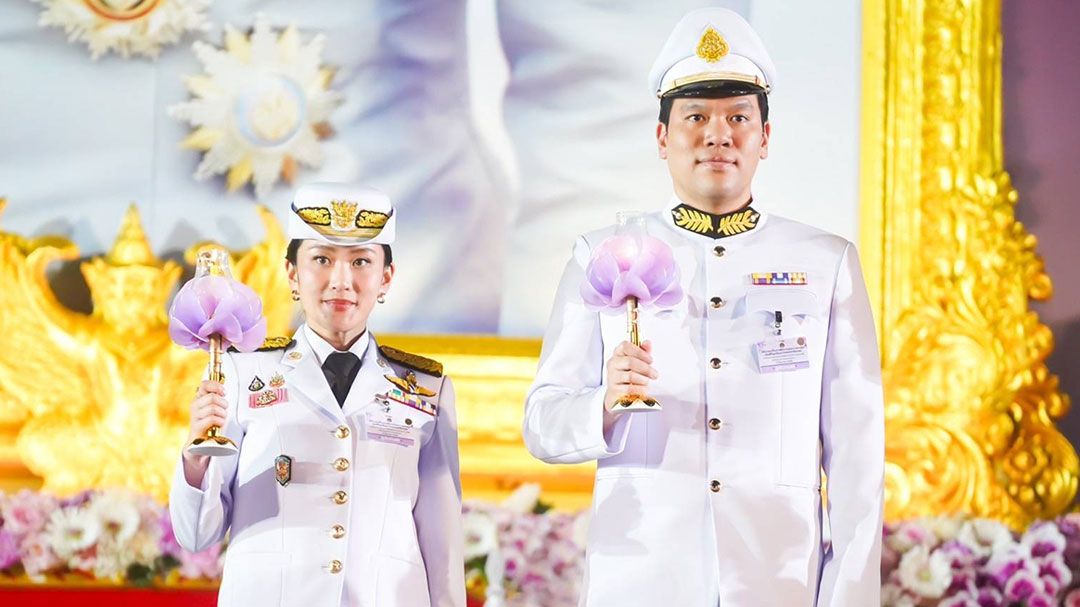'นายกฯ'นำปชช. ถวายพระพรชัยมงคล 'สมเด็จพระราชินี' เนื่องในวันเฉลิมพระชนมพรรษา