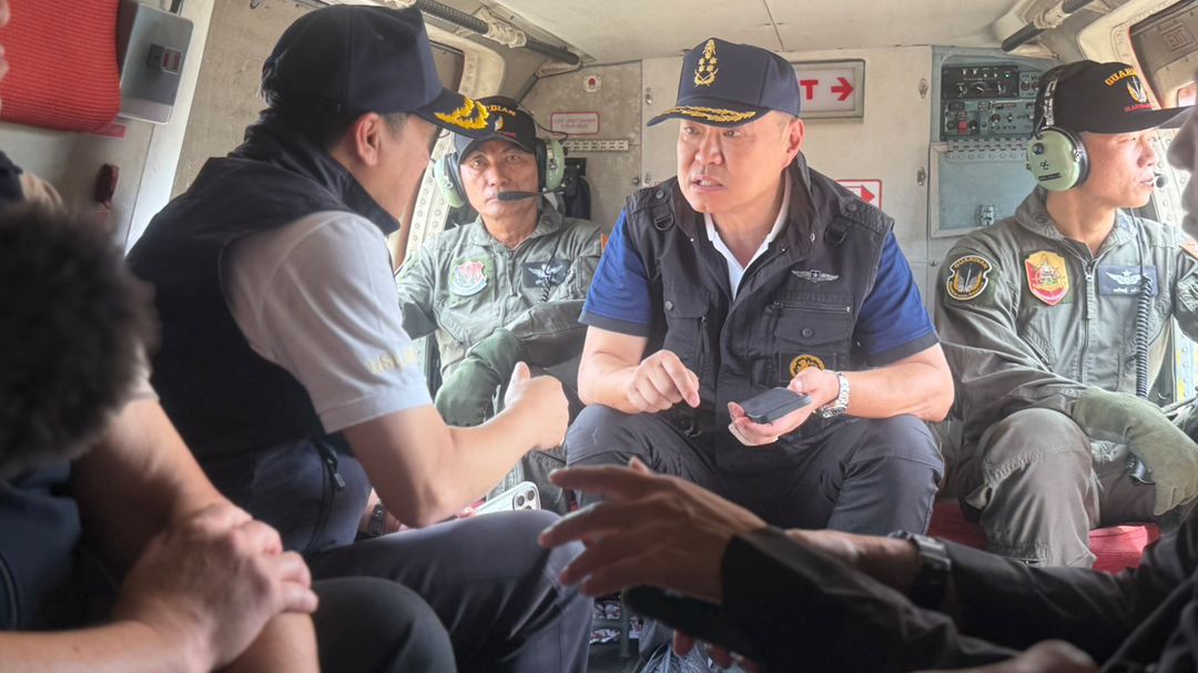 ‘มท.1’บิน ฮ.ลงพื้นที่อุบลราชธานี​ เกาะติดสถานการณ์ชายแดน‘ไทย-กัมพูชา’