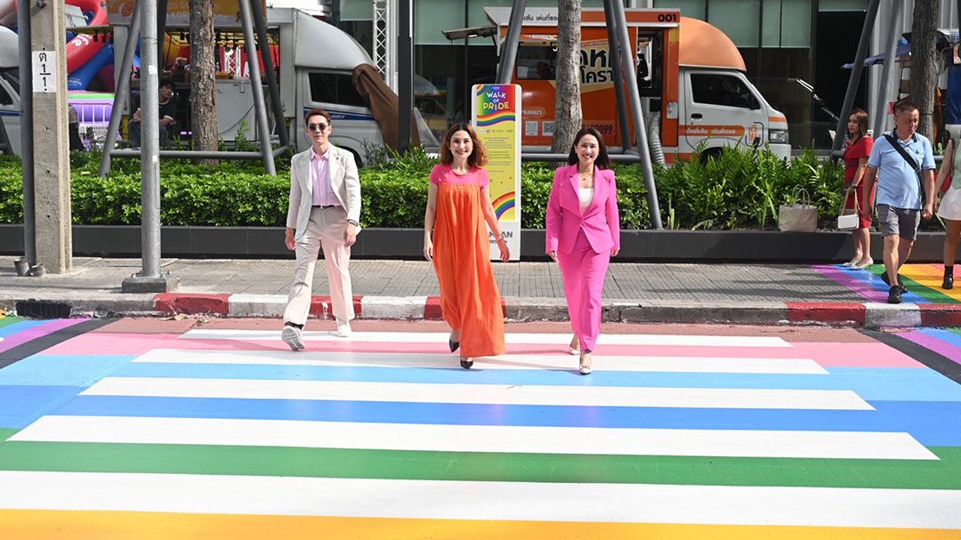 TOA ร่วมกับสามย่านมิตรทาวน์-จุฬาฯ สร้างสรรค์ 'Pride Crosswalk ทางม้าลายสีรุ้ง' เฉลิมฉลอง Pride Month