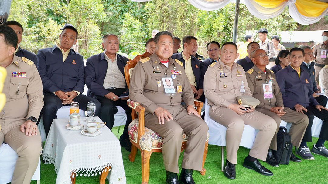 สกู๊ปพิเศษ : พลิกชีวิต จากคนเมือง สู่เกษตรกรเขาค้อ ด้วยอ่างเก็บน้ำห้วยลึกฯ ปลูกพืชเมืองหนาวขายได้ทั้งปี