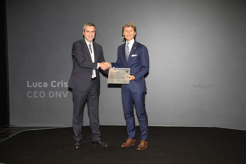 Lamborghini   ฉลอง 10 ปี Carbon Neutrality