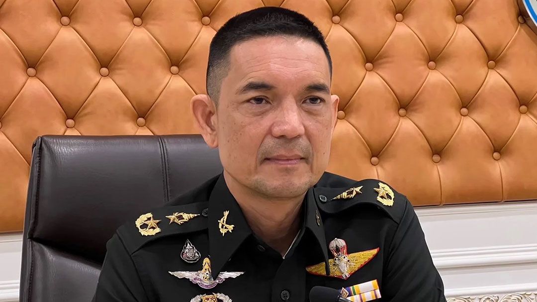 ทบ.แจงภาพให้กำลังใจ'มทภ.2' บนจอ LED ไม่เกี่ยวประเด็นการเมือง