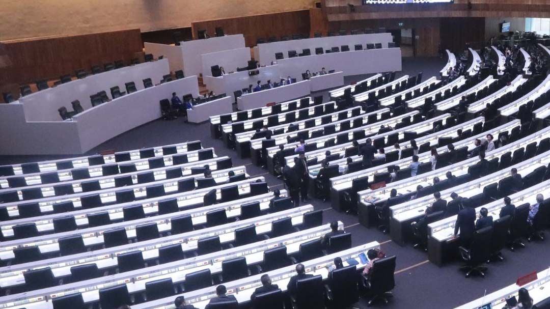 ‘วิสุทธิ์’คาดรอ 1-2 เดือนเลือกรองปธ.สภาคนที่2 ติดรอเคลียร์เก้าอี้ ครม.