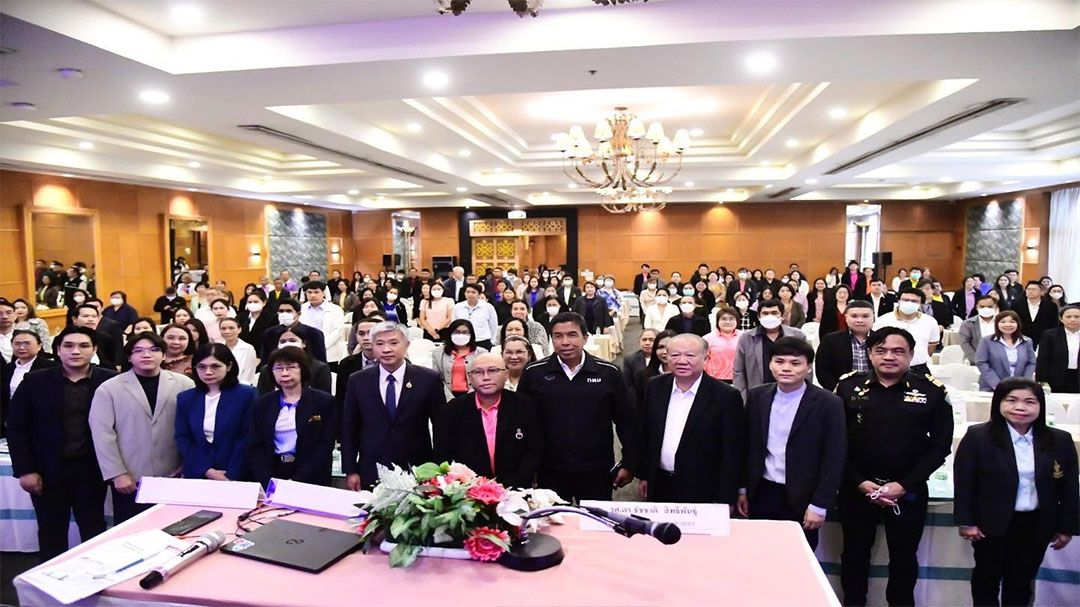‘ชัชชาติ’ ฟังงานวิจัย จุฬาฯพัฒนาบริการสาธารณะรับมือประชากรแฝง2.7ล้าน