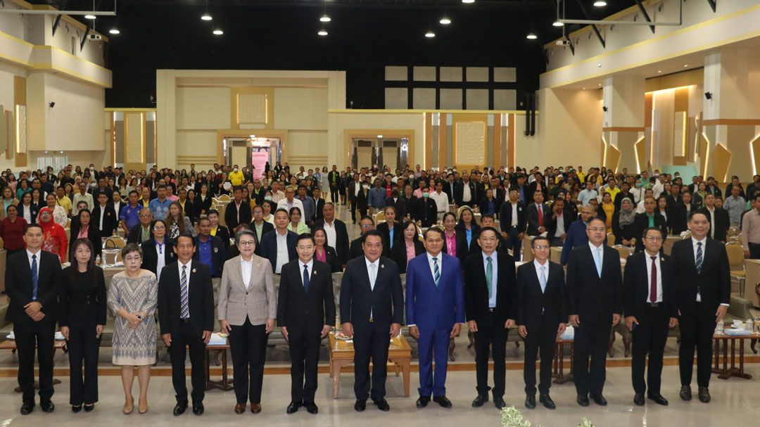 'ทวี'เปิดอบรมยุติธรรมชุมชนทั่วประเทศ ชูบทบาทผู้นำชุมชน เสริมสร้างความยุติธรรมสู่สังคม